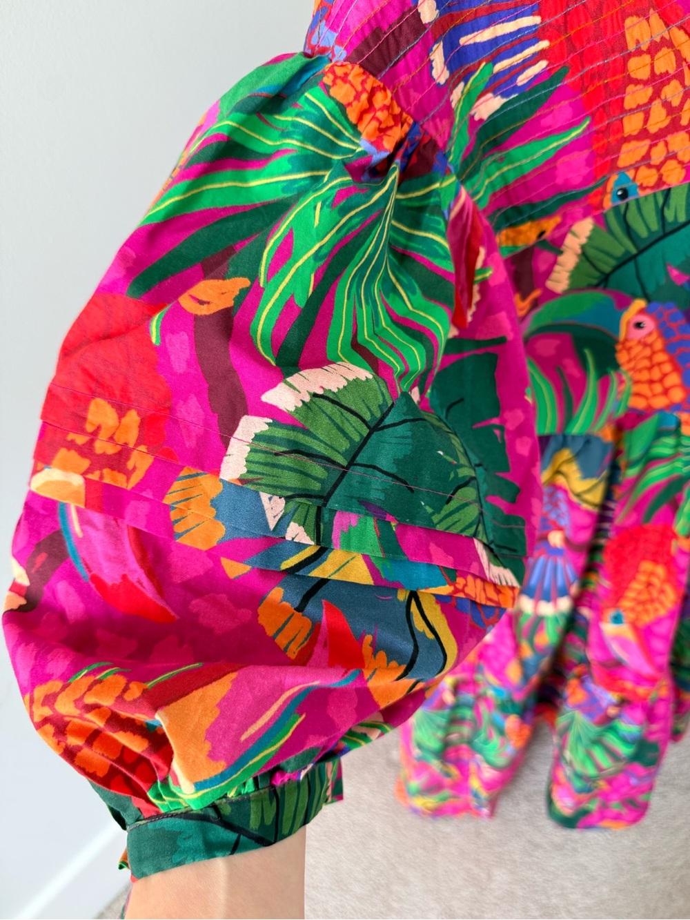 Like New FARM Rio Vibrant Fuchsia Tropical Print Puff Sleeve Maxi/Midi Dress - Picture 9 of 11